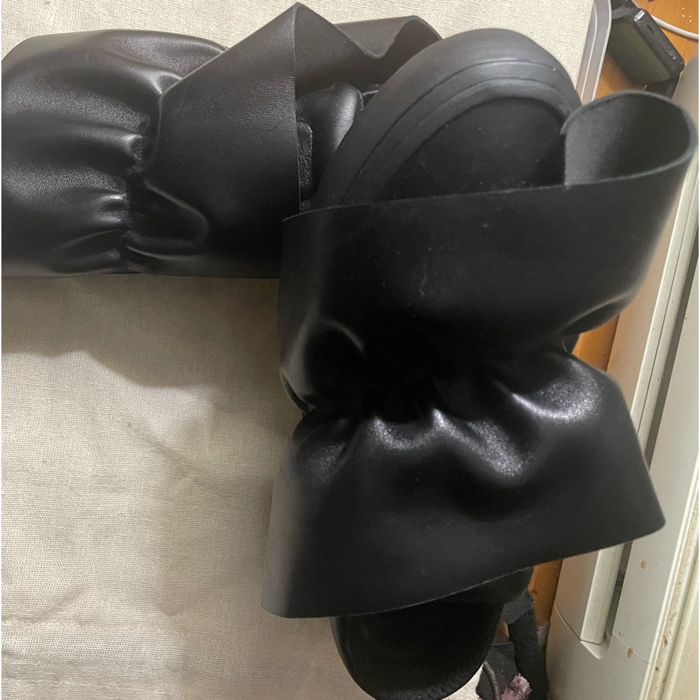 MSGM Designer shoe size 5 with out box